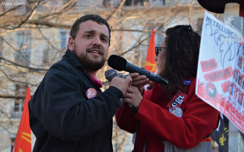 Mickael et Catarina, 2 fondateur de Handi-moi Tout lors d'une prise de parole publique